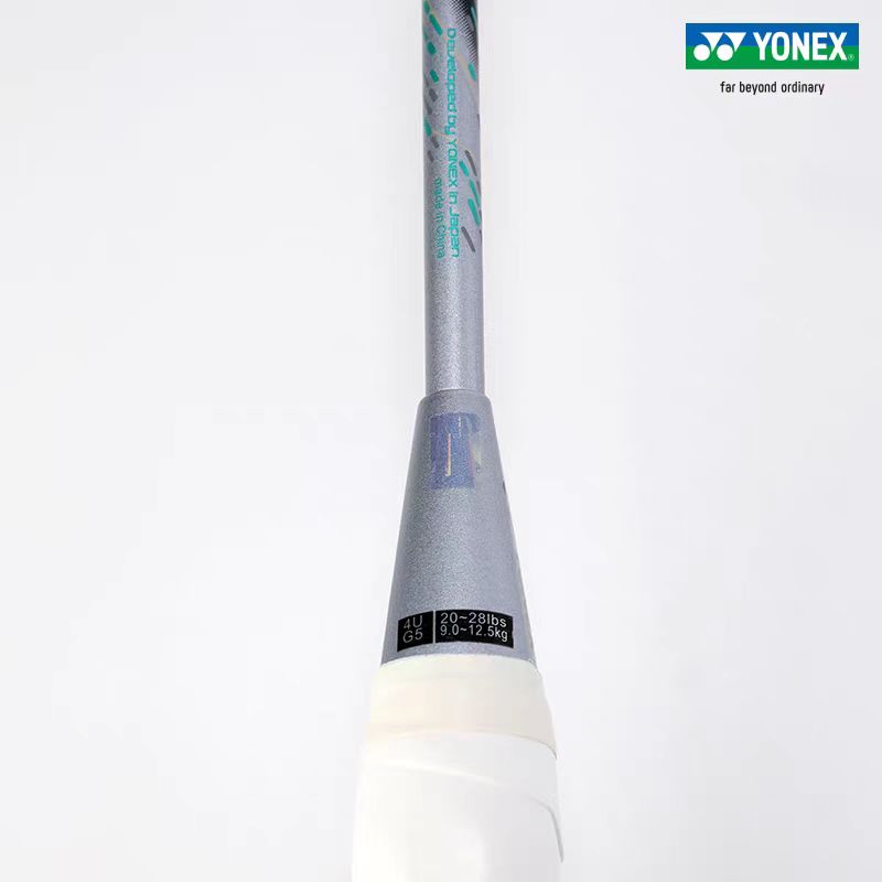 YONEX Third Generation Astrox  - đánh giá và giá Yonex Racket Carbon