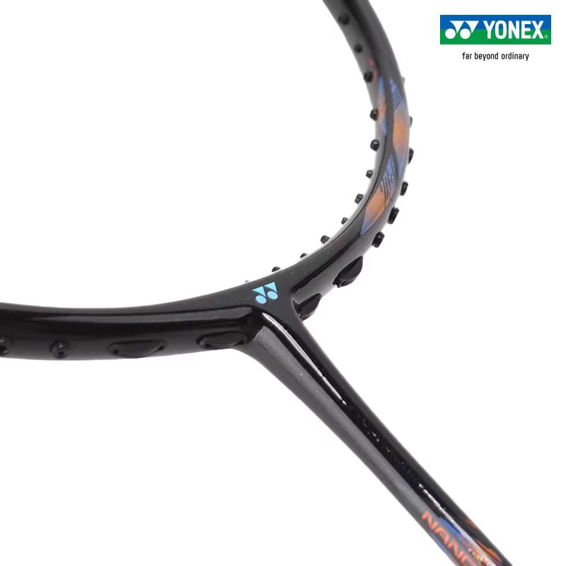 YONEX Astrox Series ASTROX 77  - đánh giá và giá Yonex Racket Carbon
